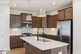 417 Crestcreek Drive - Photo 5