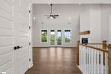 811 Raven Road - Photo 9