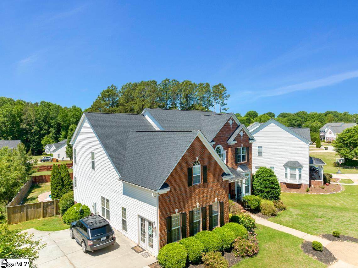 102 Guilford Drive - Photo 1