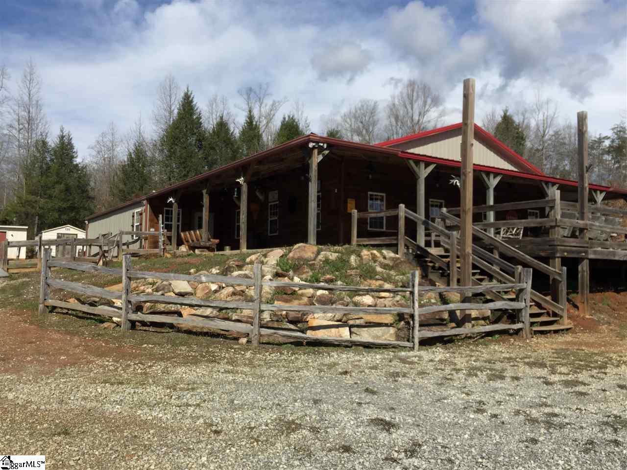 2221 25 Highway - Photo 1