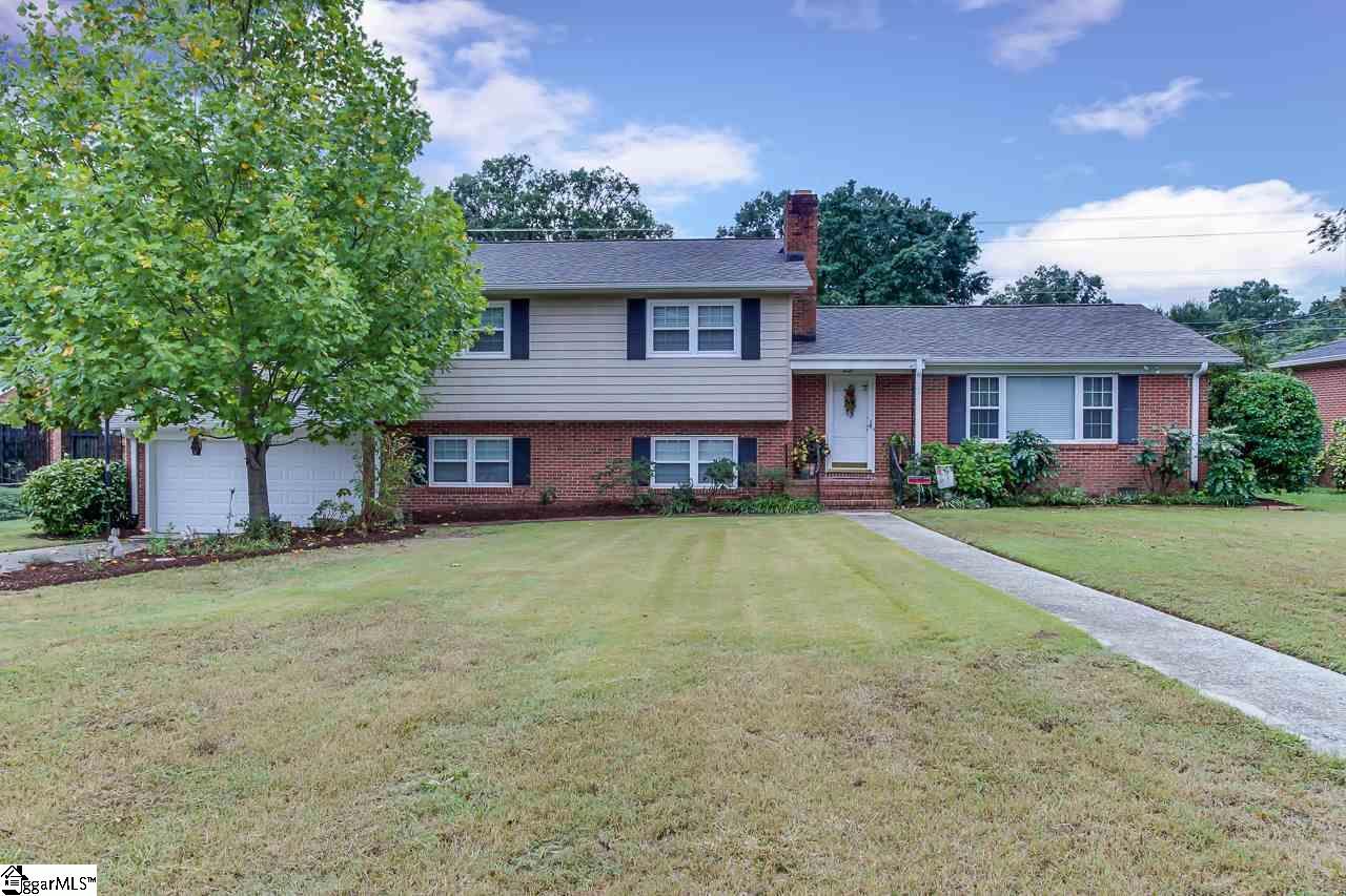 8 Kingsridge Drive - Photo 1