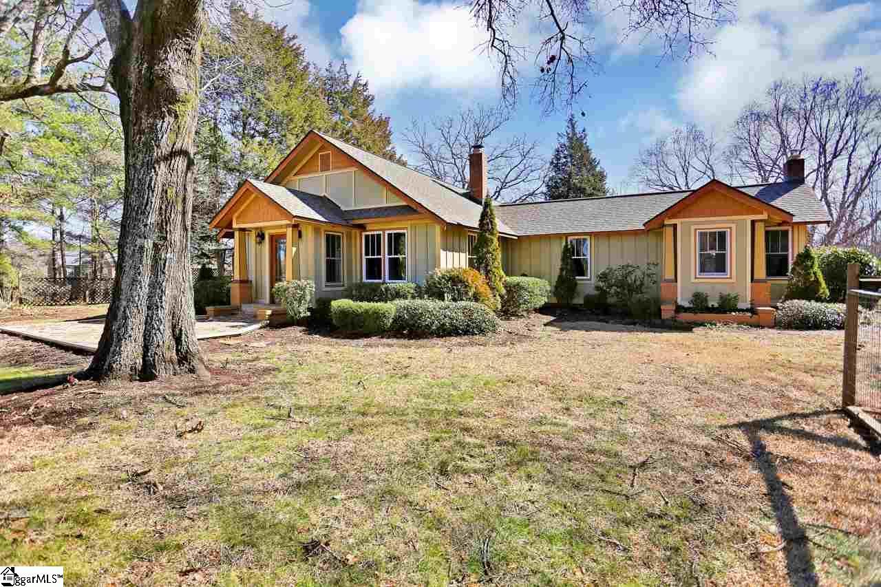 2075 Mount Lebanon Road - Photo 1