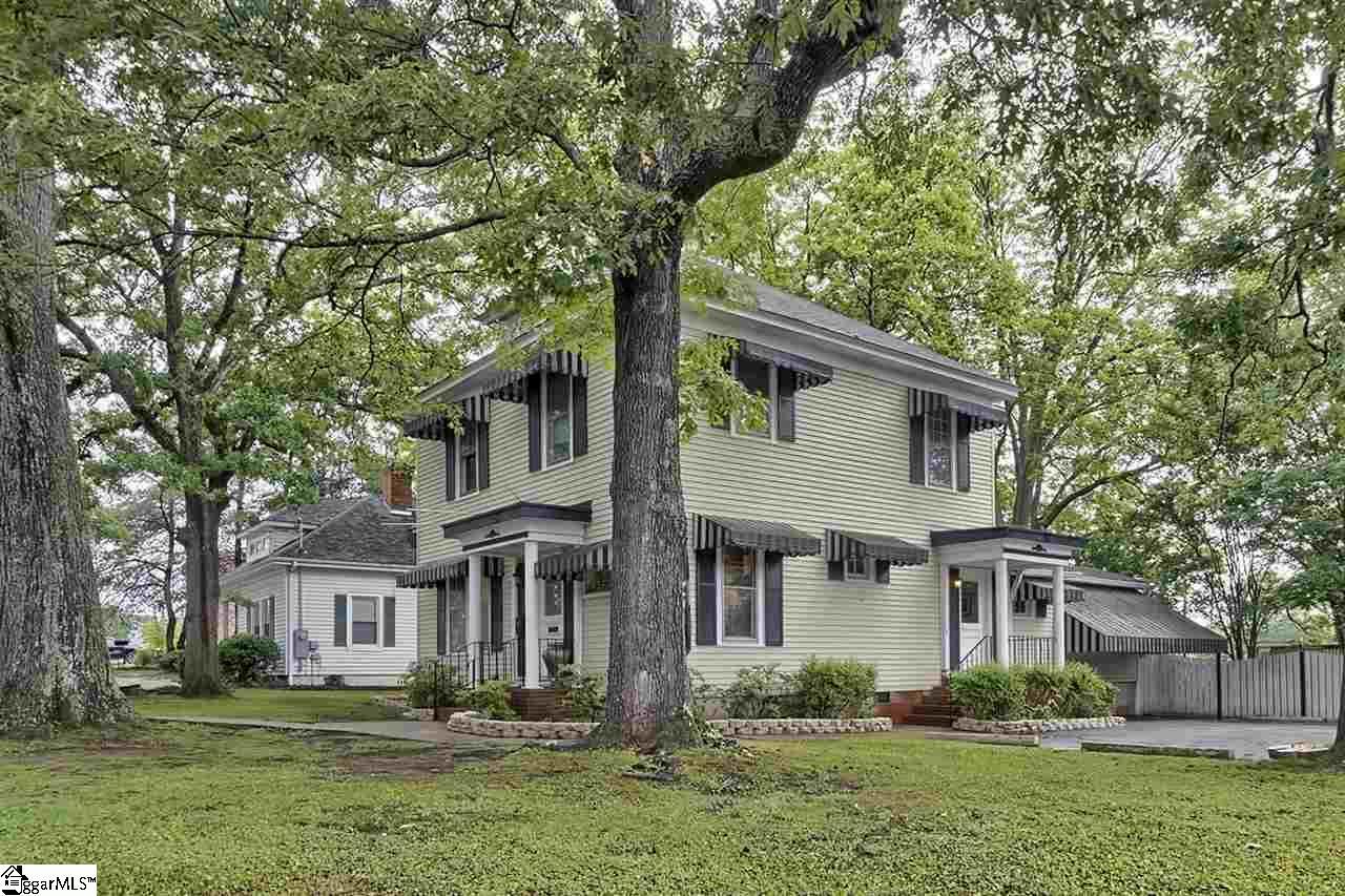 311 Rutherford Street - Photo 1