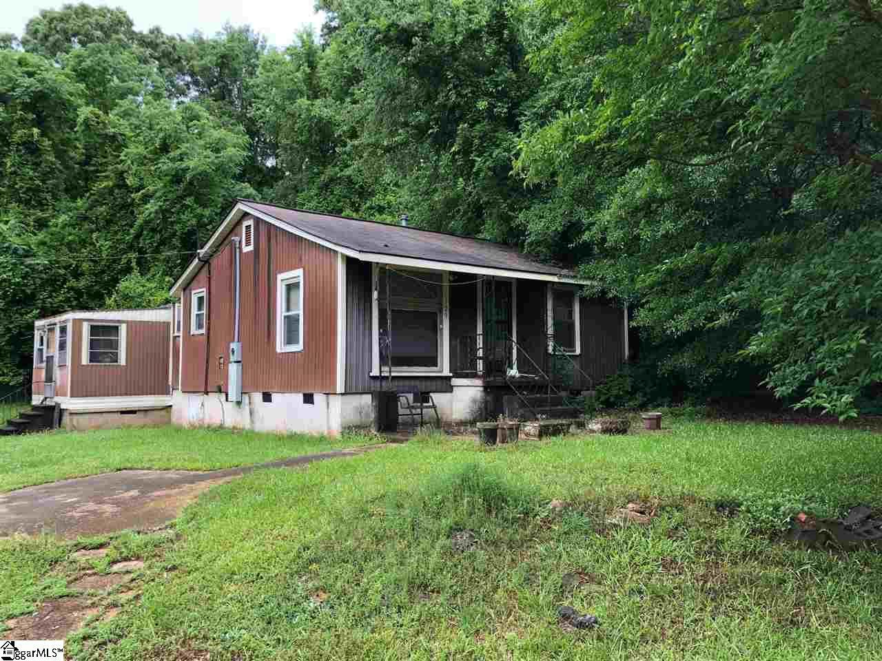 129 Hawthorne Street - Photo 1