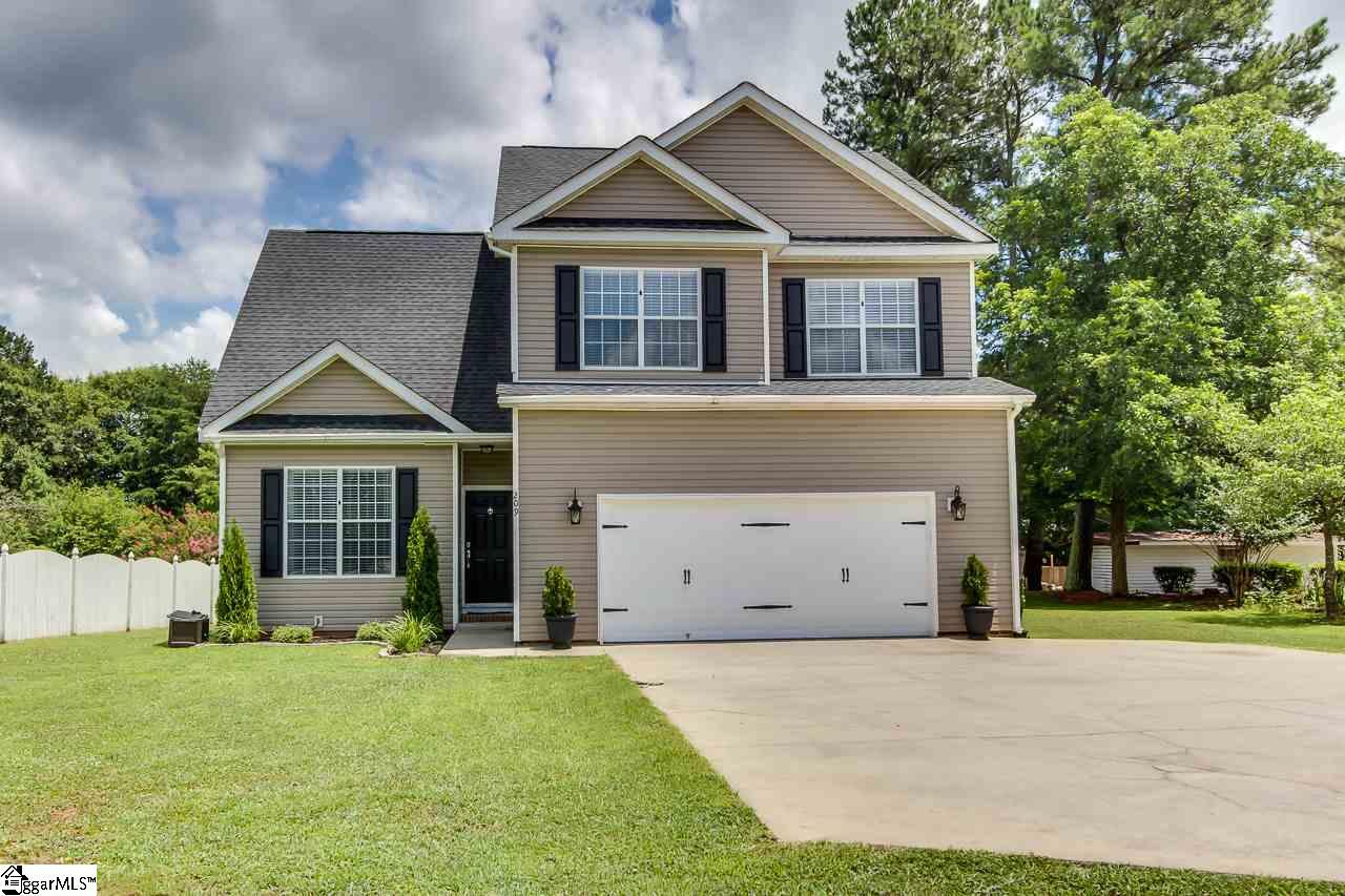 209 Ashmore Bridge Road - Photo 1