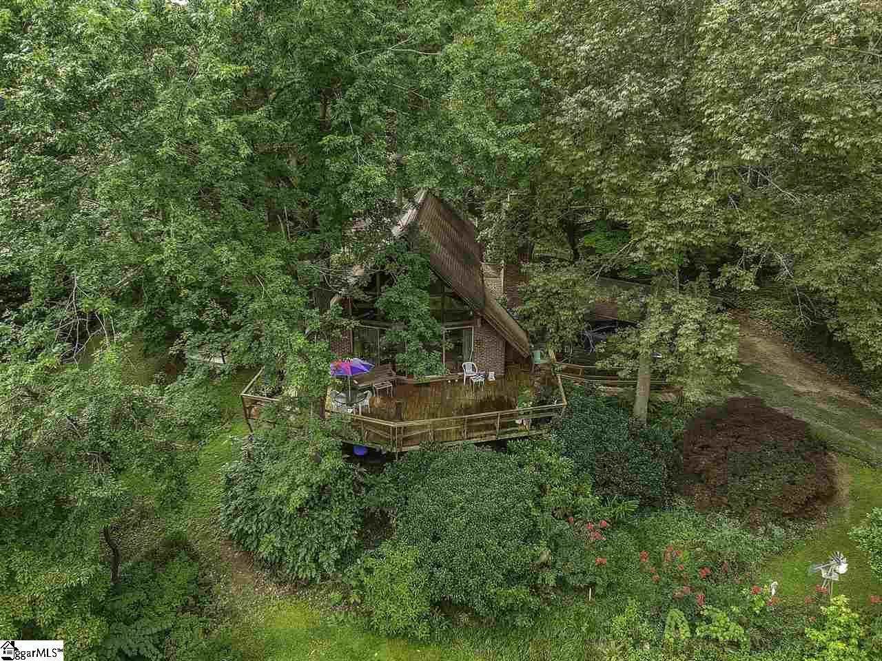 121 Westwood Drive - Photo 1