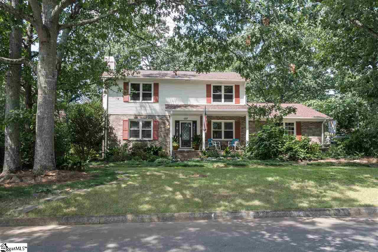 607 Hedgewood Terrace - Photo 1