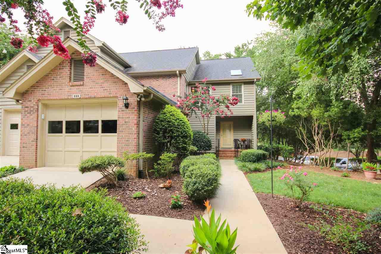 111 Hunters Way - Photo 1