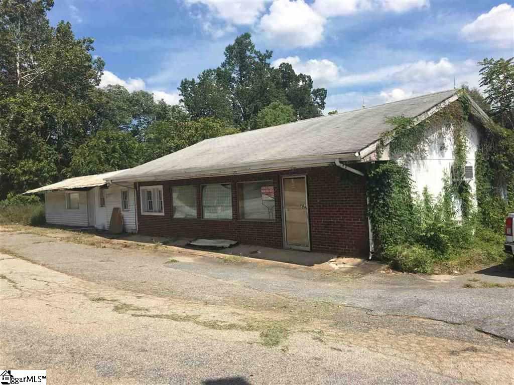 4406 Chesnee Highway - Photo 1