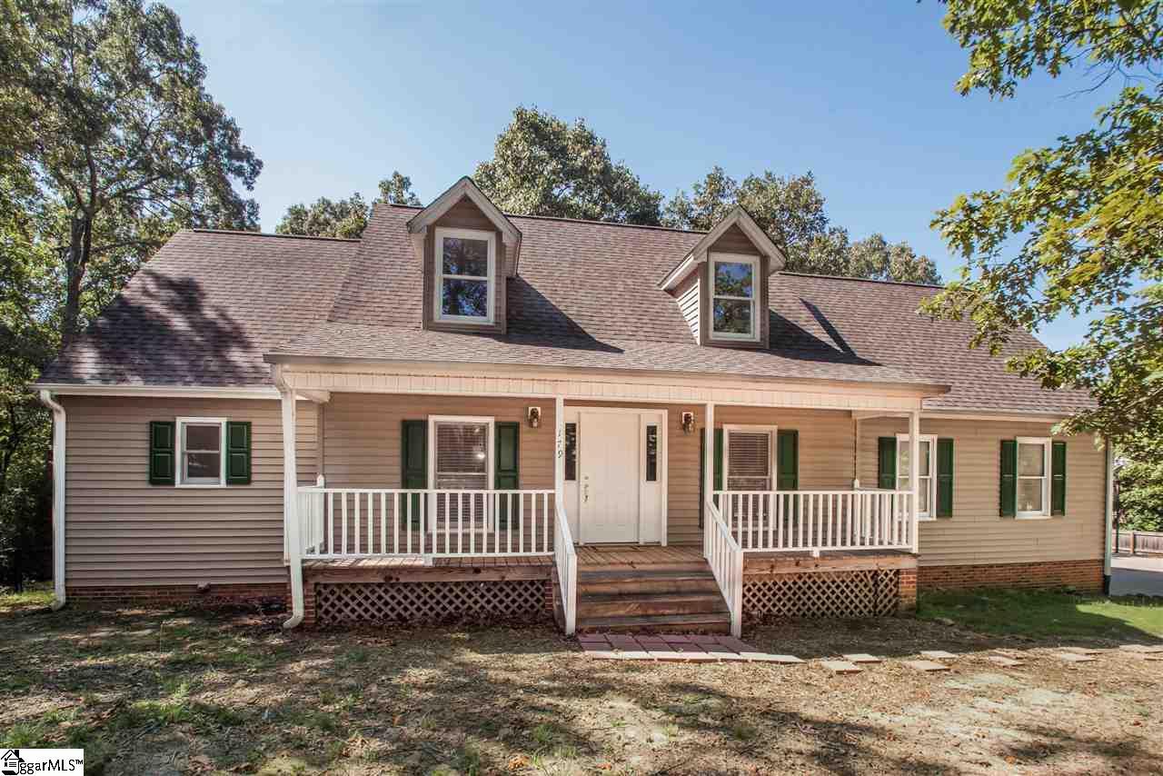 179 Grandwood Boulevard - Photo 1