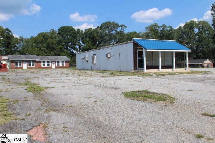 908 Anderson Drive - Photo 1