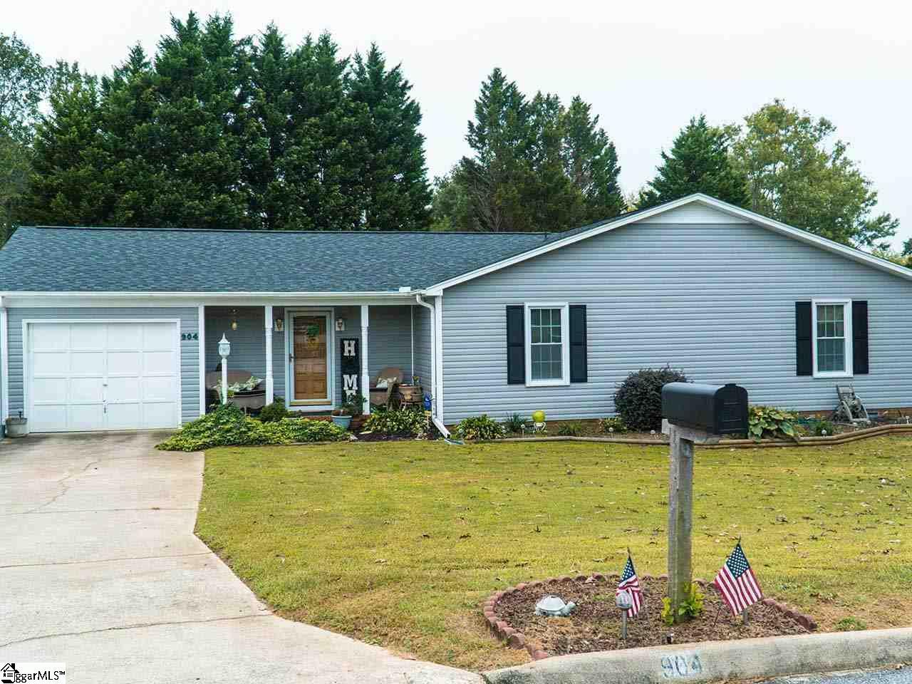 904 Spruce Court - Photo 1