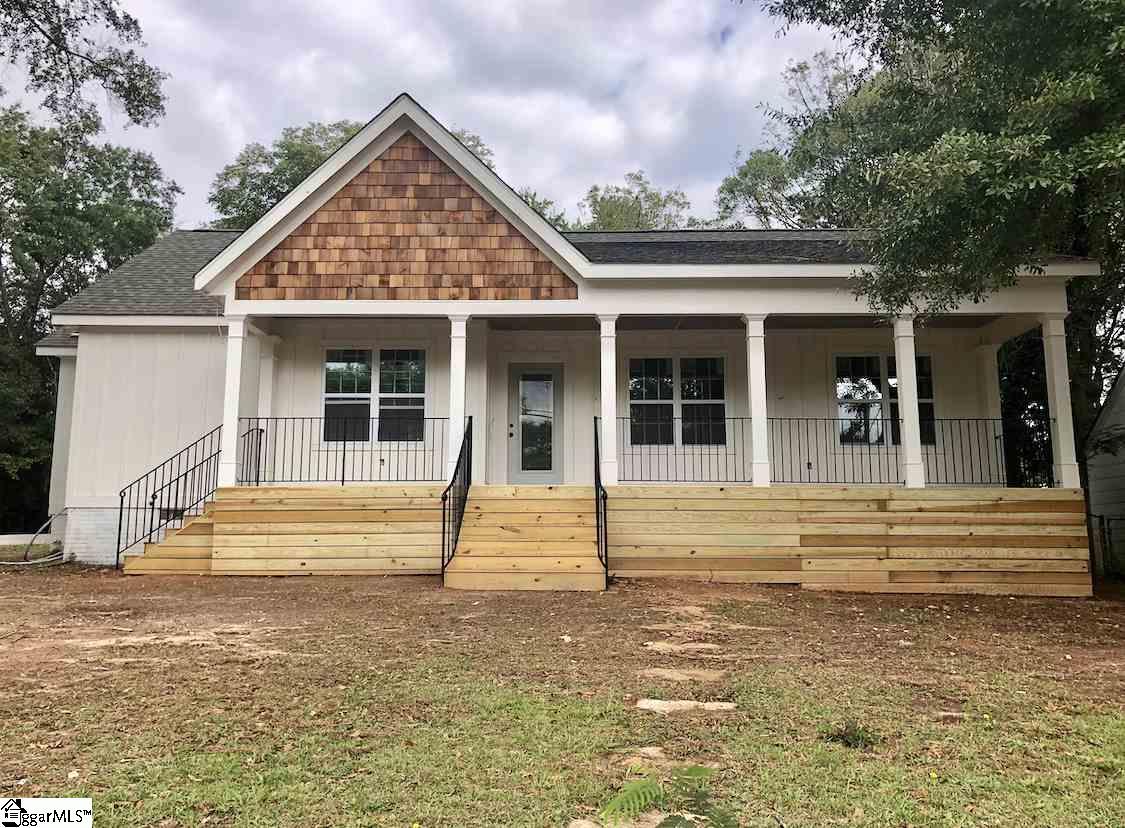 230 Potomac Avenue - Photo 1