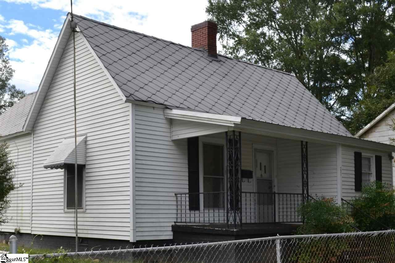 231 Oak Street - Photo 1