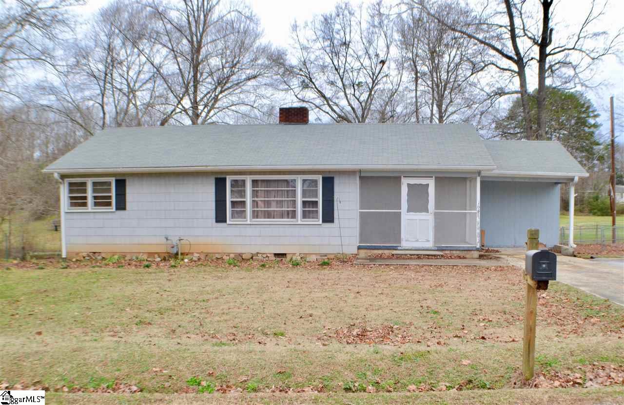 108 Oakleaf Drive - Photo 1