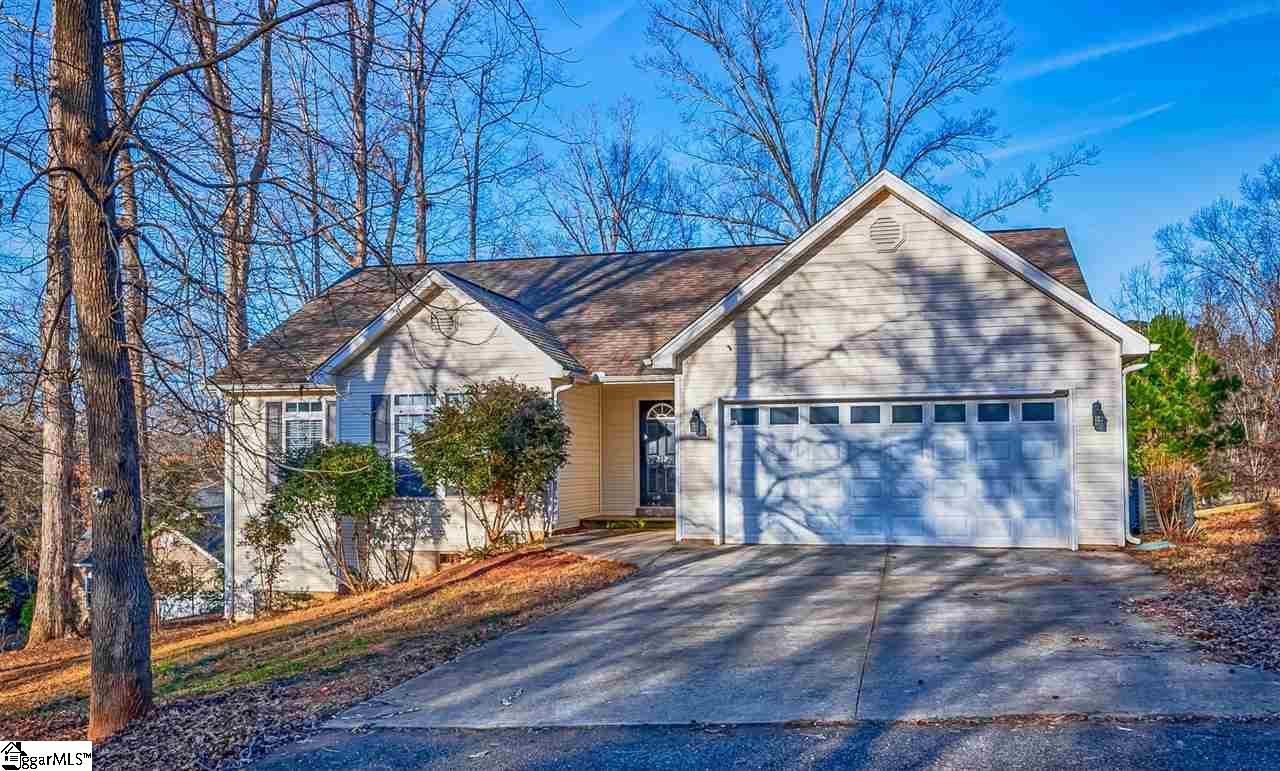 212 New Salem Drive - Photo 1