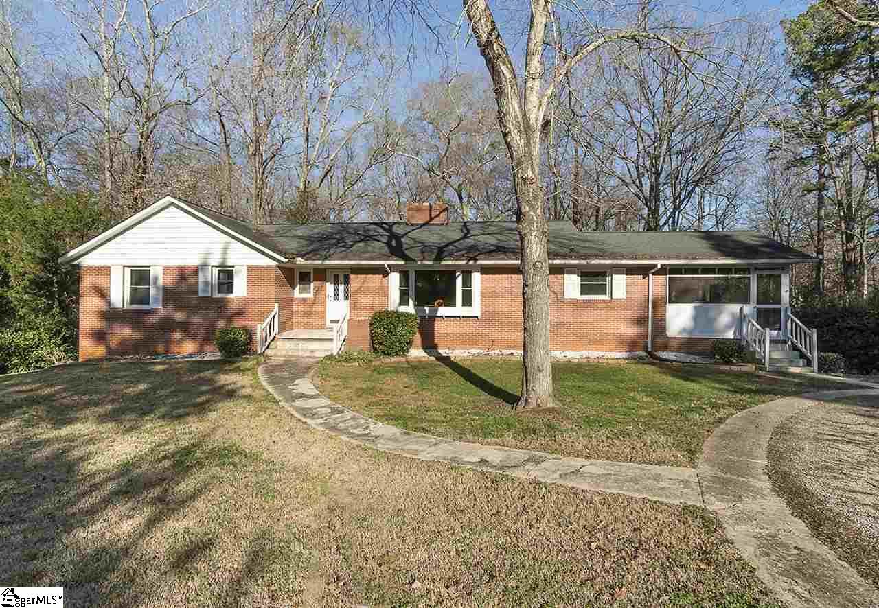 101 Laurel Lane - Photo 1