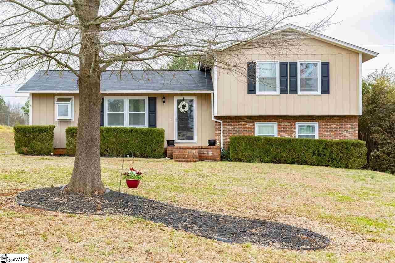 213 Sherwood Road - Photo 1