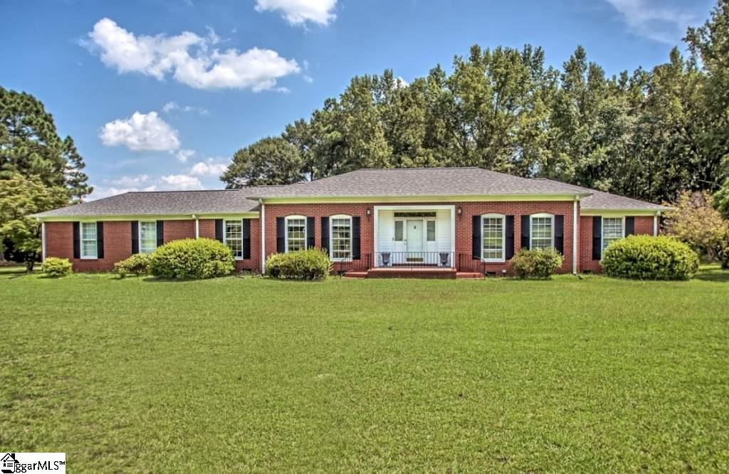 132 Pebble Brook Lane - Photo 1