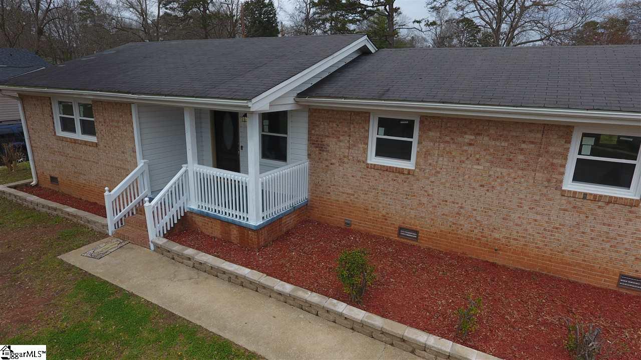 212 Capewood Drive - Photo 1