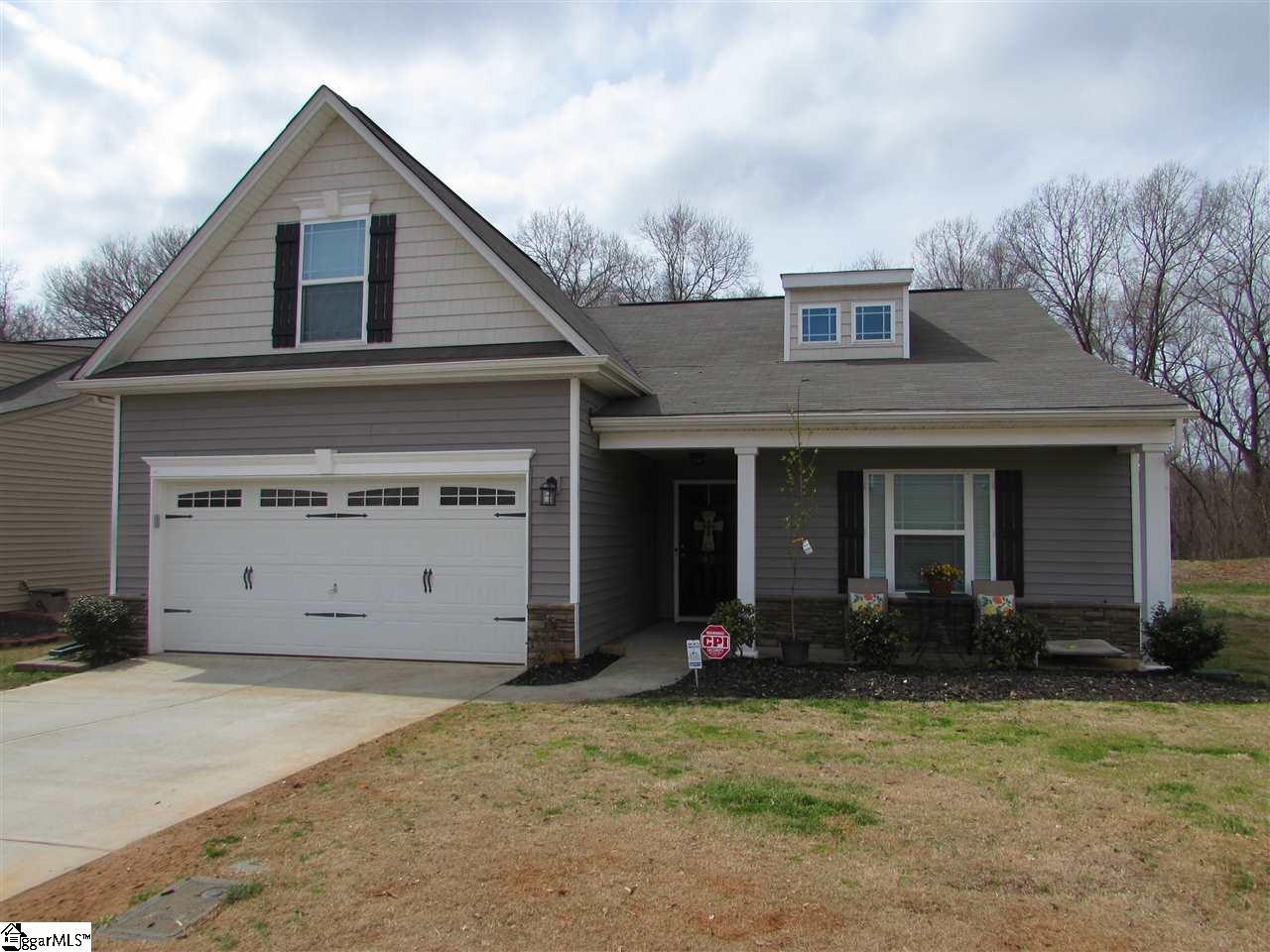 93 Caledonia Drive - Photo 1