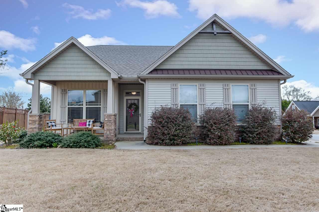 100 Applehill Way - Photo 1