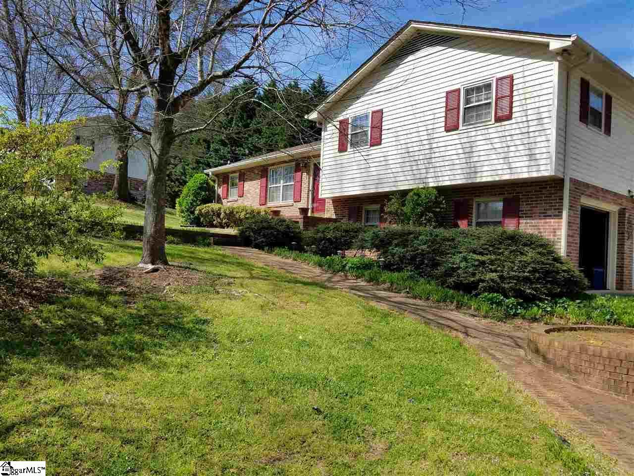123 Biltmore Drive - Photo 1
