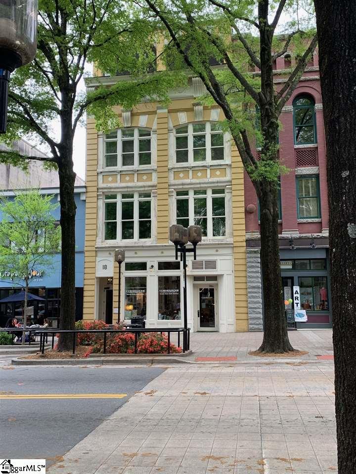 18 Main Street - Photo 1