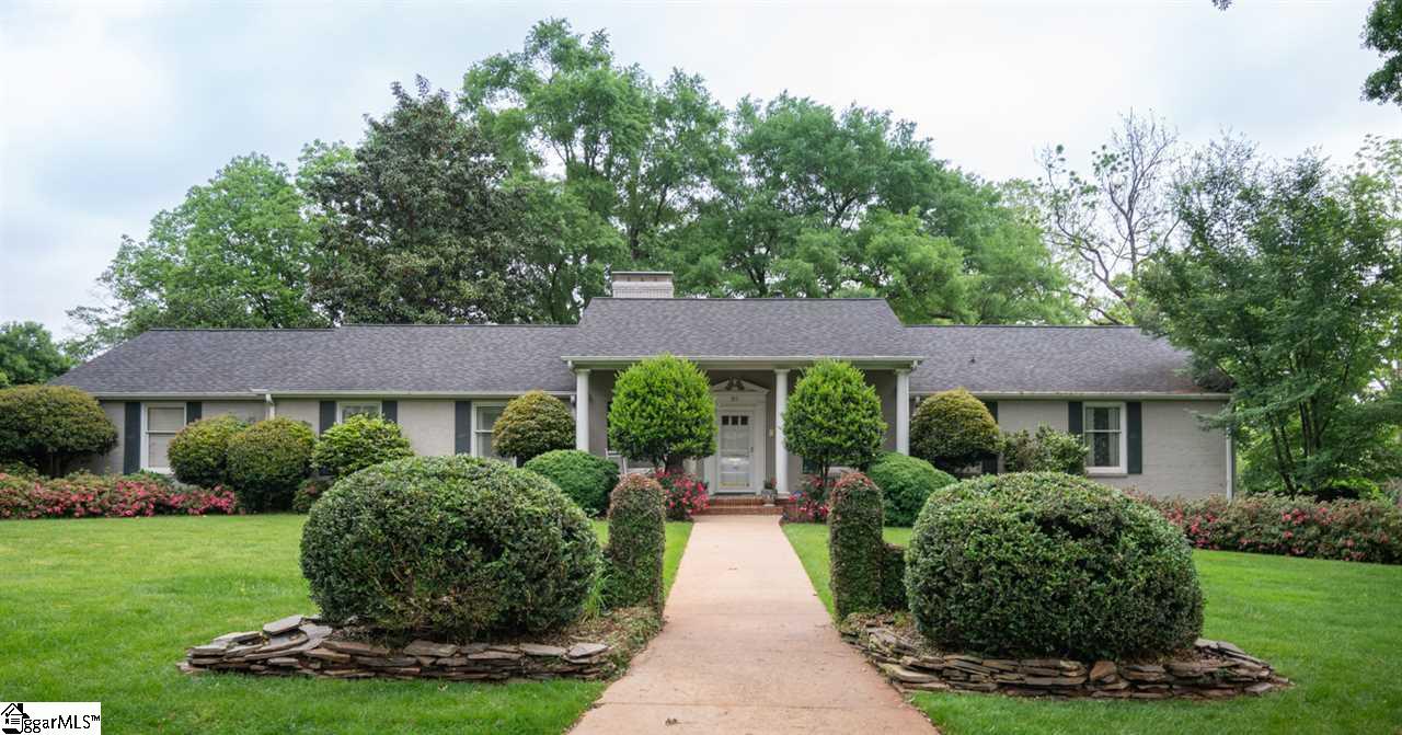25 Hillcrest Drive - Photo 1