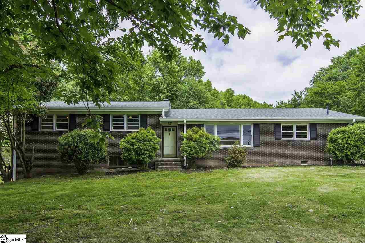 209 Balcome Boulevard - Photo 1