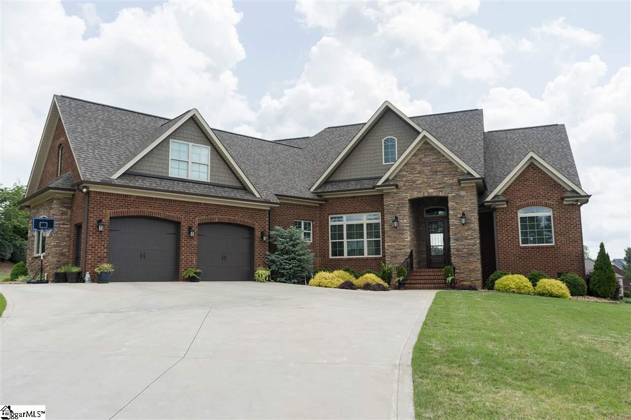 113 Blackmoor Court - Photo 1