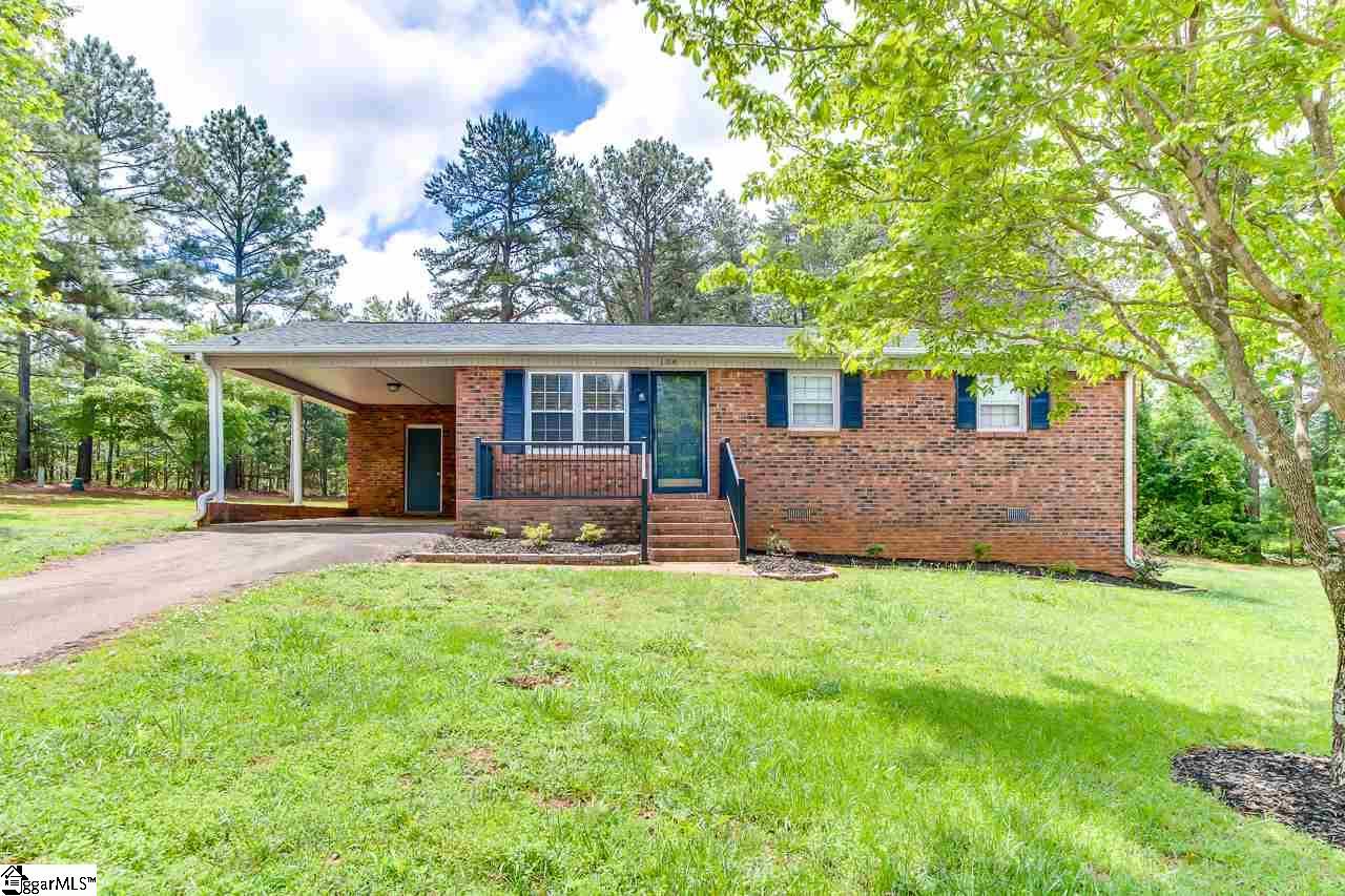 104 Aspen Court - Photo 1