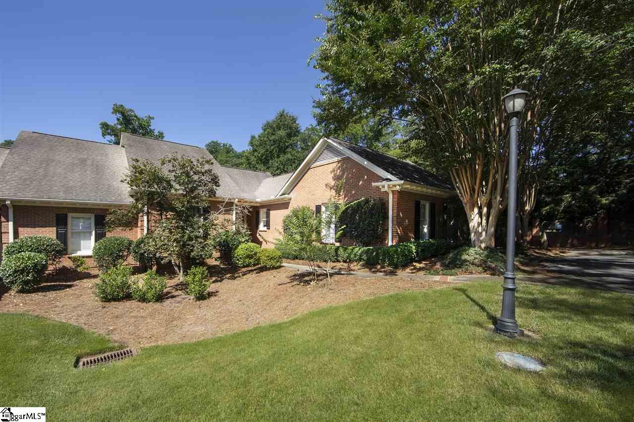 15 Landsdown Avenue - Photo 1