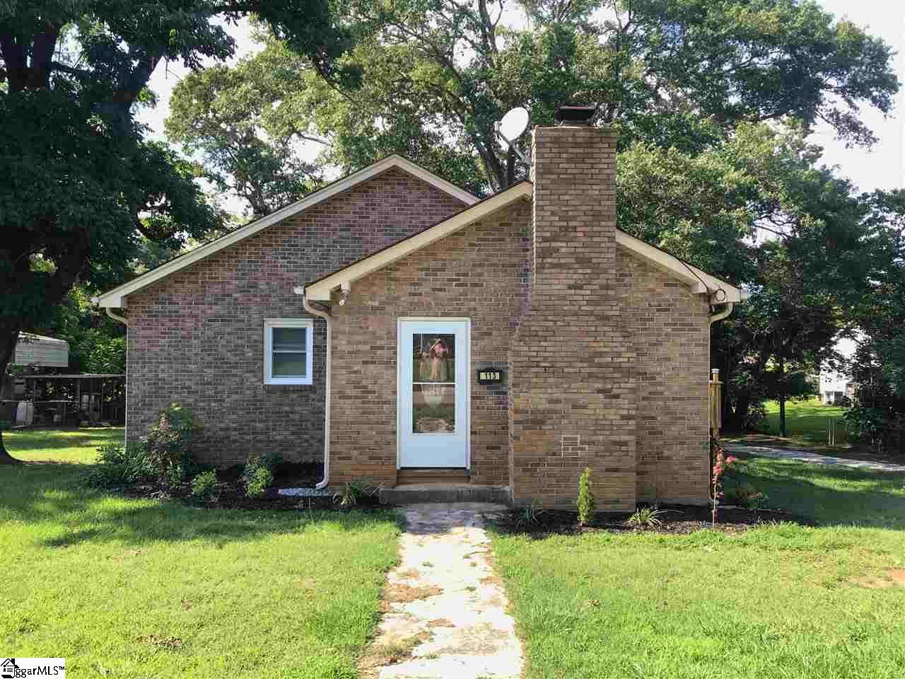 113 Bruce Street - Photo 1