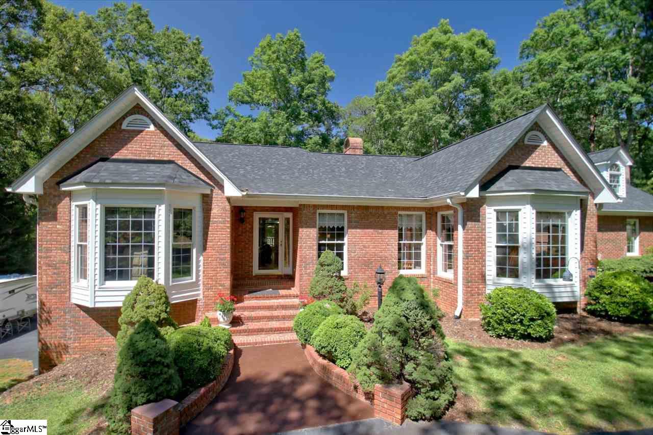 380 White Oak Lane - Photo 1