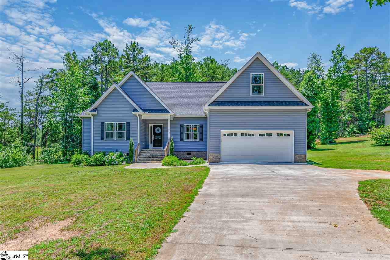 103 Ridgeland Drive - Photo 1