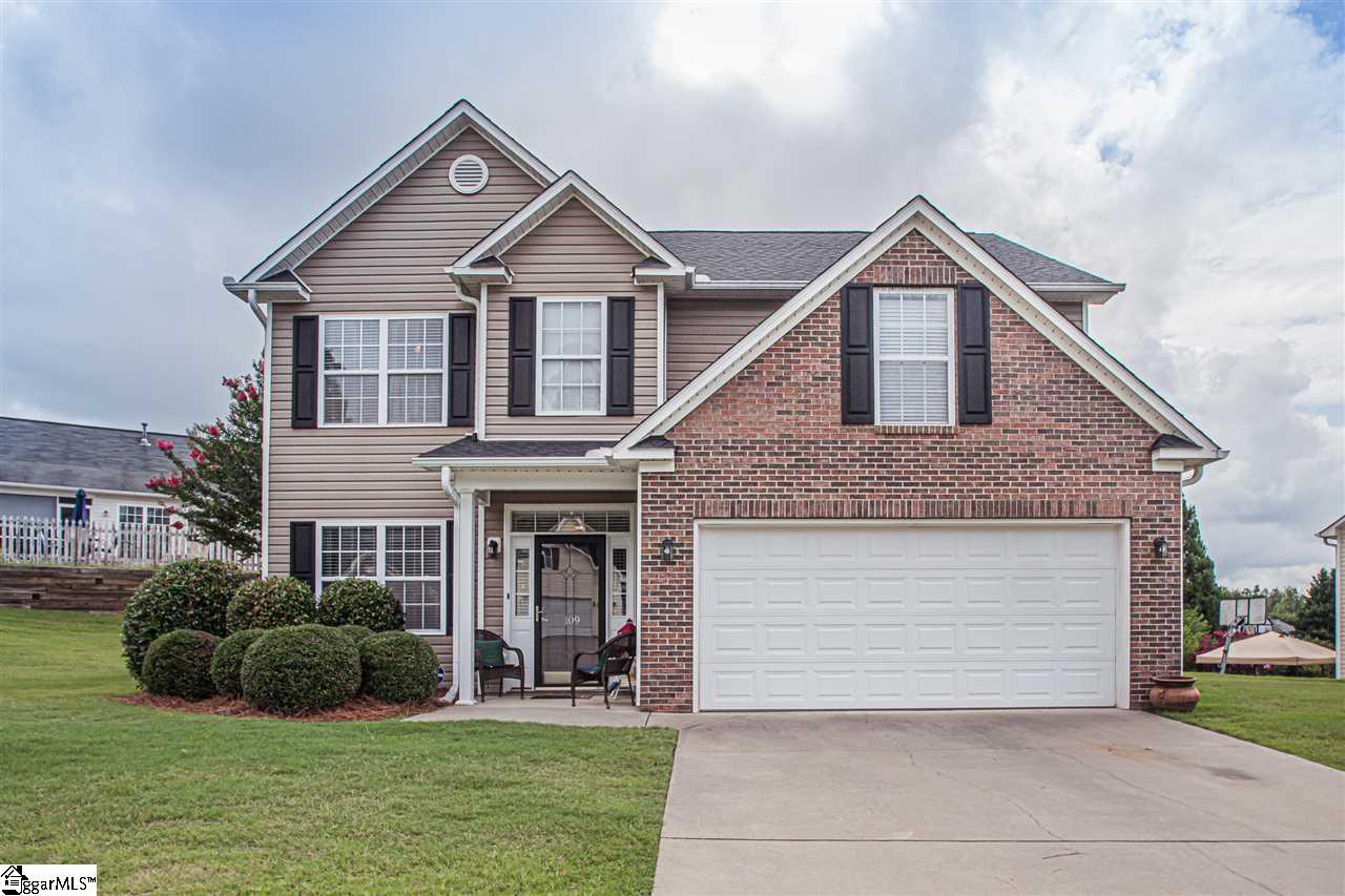 109 Rounded Wing Drive - Photo 1