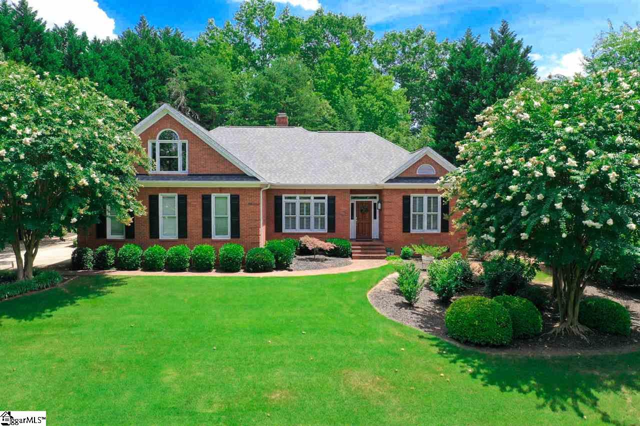 201 Thornblade Boulevard - Photo 1