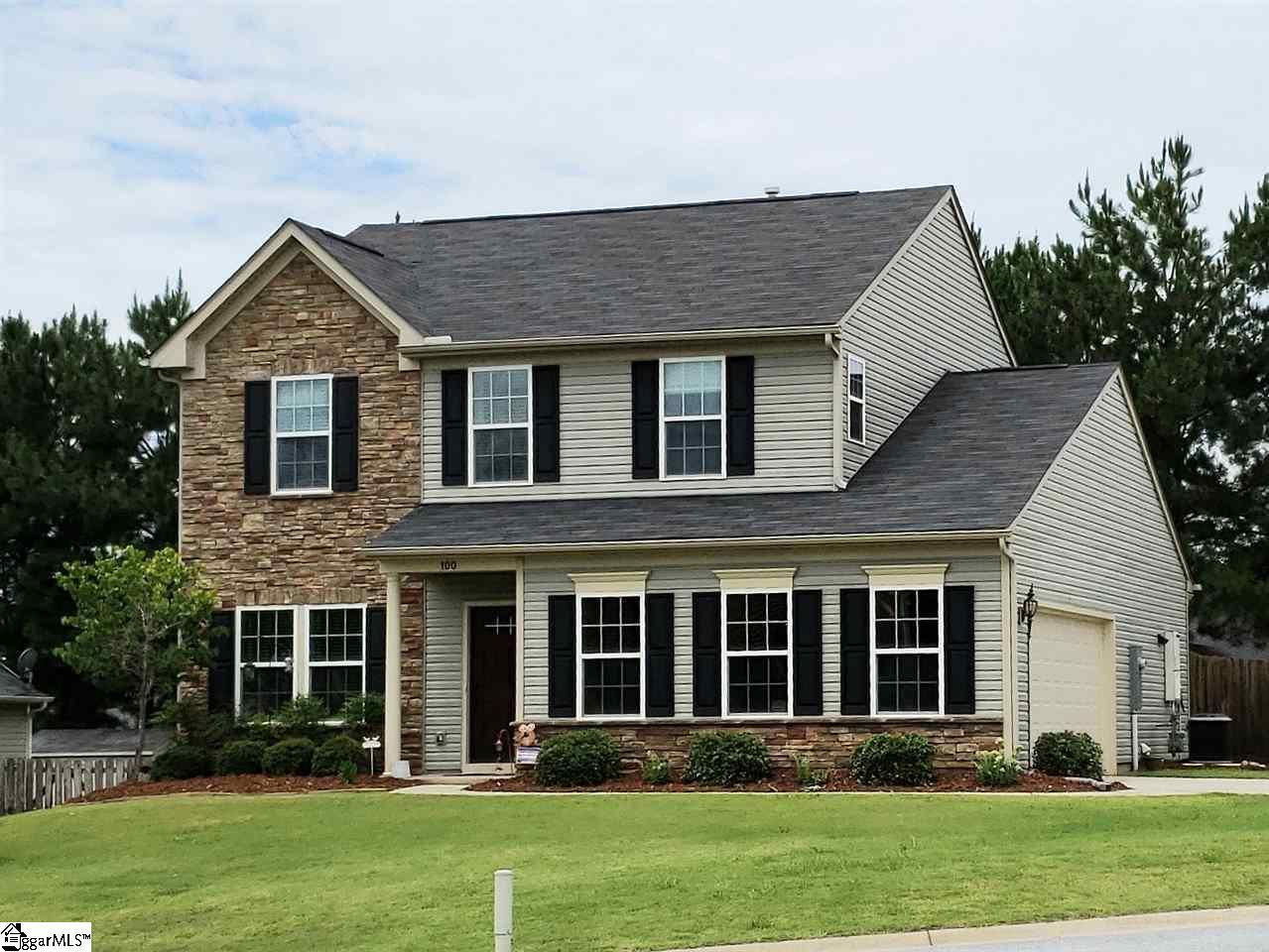100 Hamilton Court - Photo 1