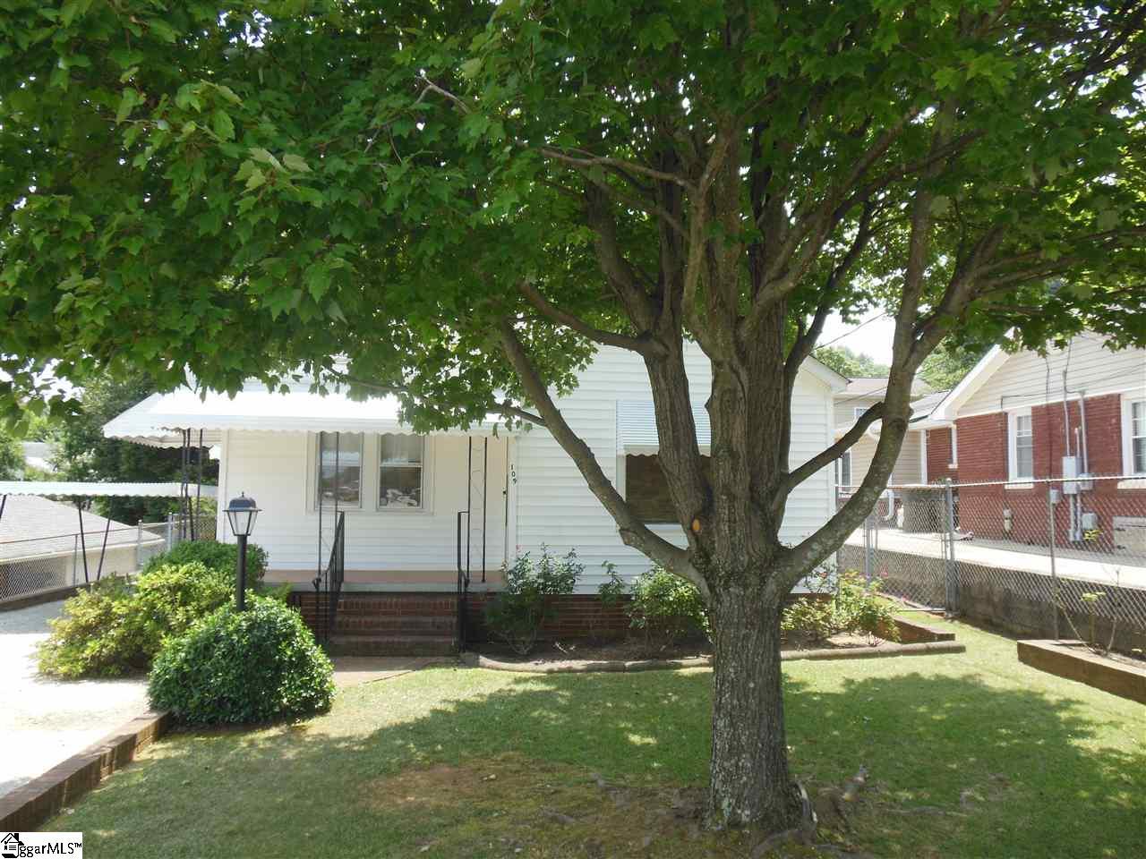 109 Landwood Avenue - Photo 1
