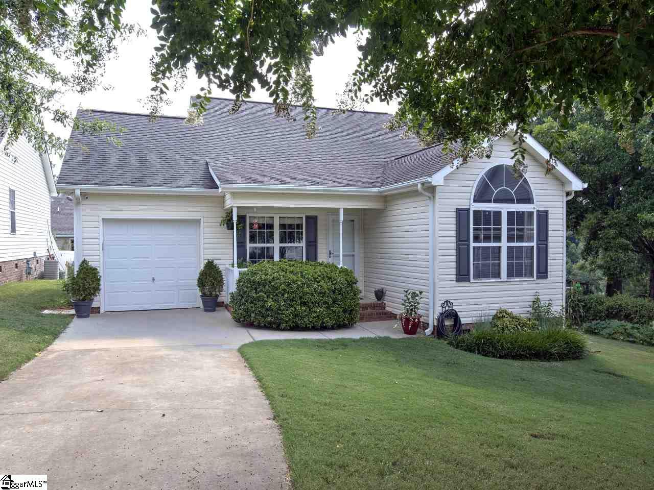 622 Ezra Court - Photo 1
