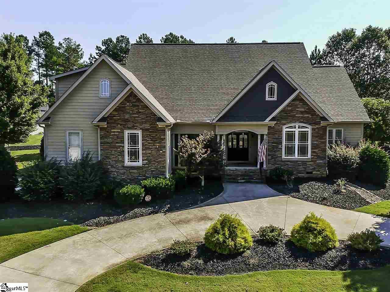 604 Belle Terre Court - Photo 1