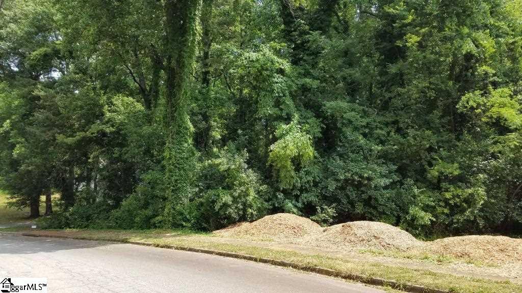566 Wildwood Drive - Photo 1