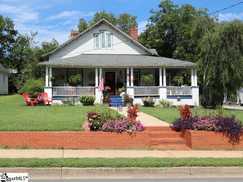 403 Main Street - Photo 1