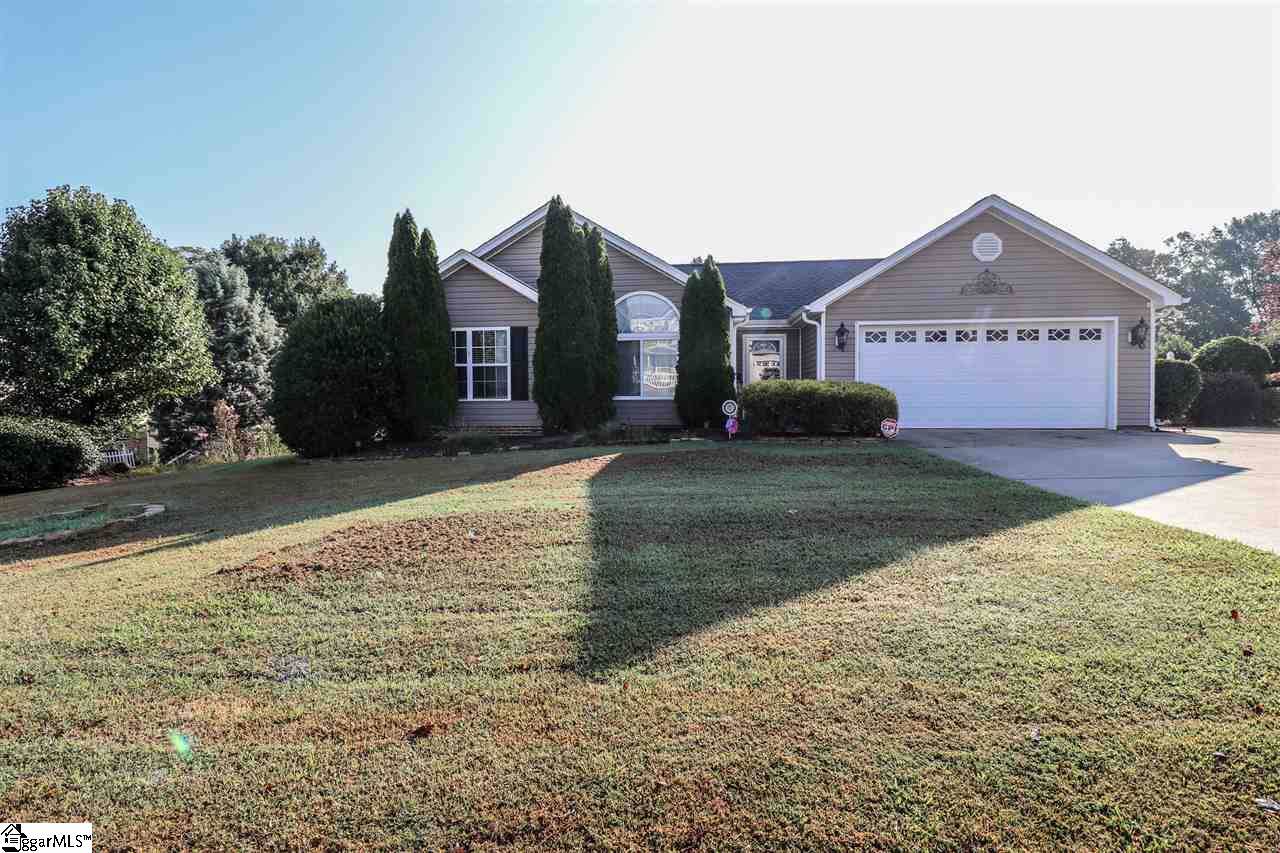 26 Rustcraft Drive - Photo 1