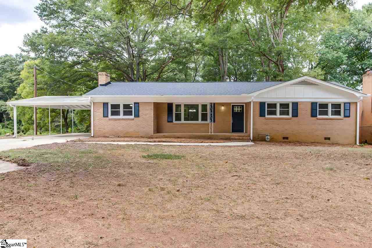 103 Woodland Drive - Photo 1