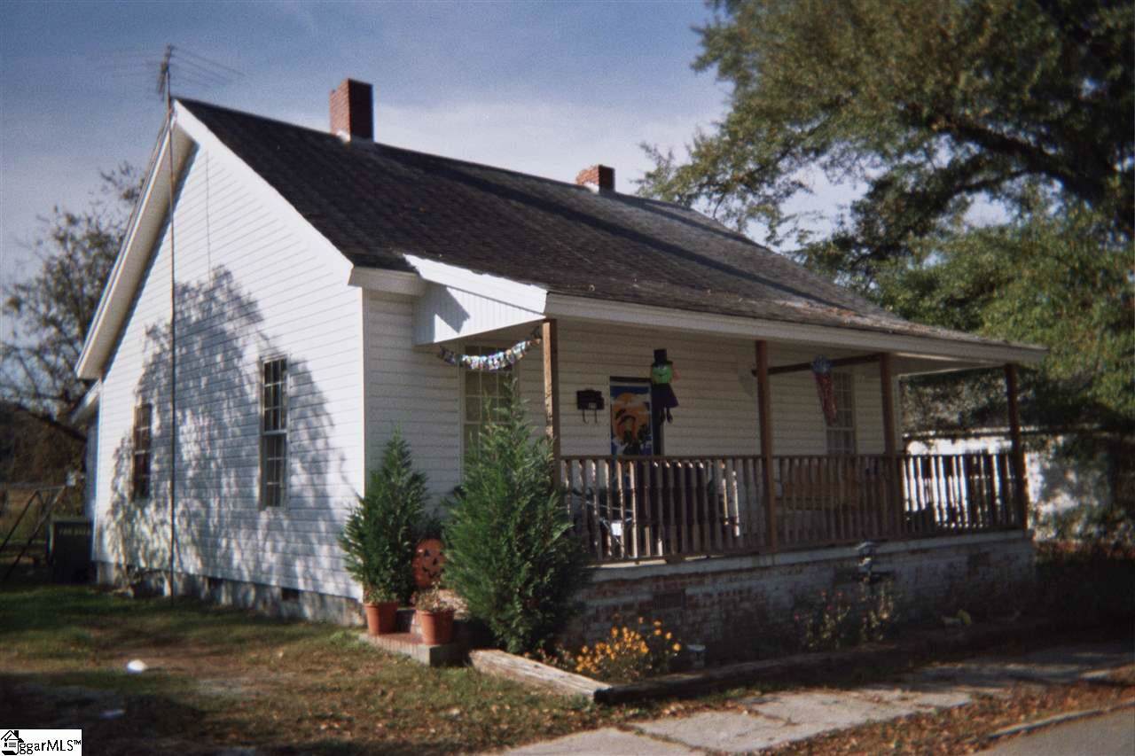 571 Pryor Street - Photo 1