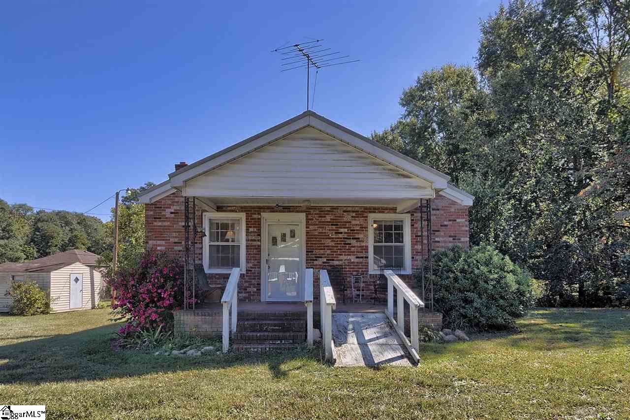 214 Clemson Avenue - Photo 1