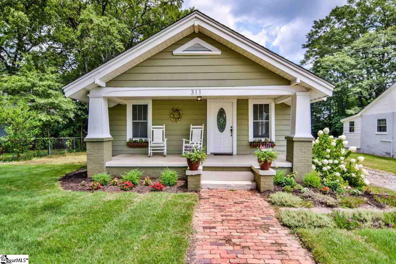 311 Beechwood Avenue - Photo 1