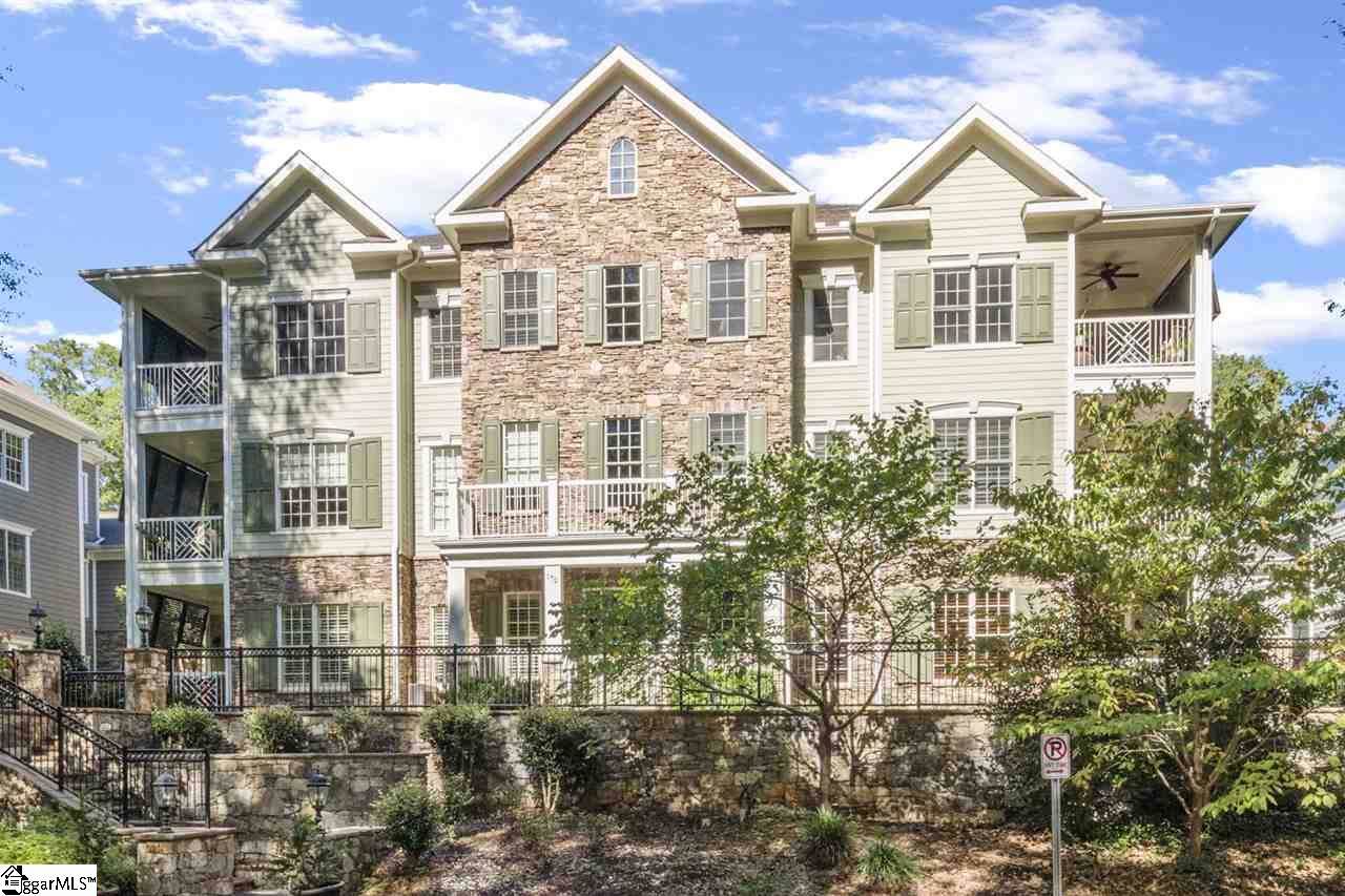 172 Ridgeland Drive - Photo 1